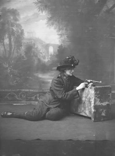Countess Markievicz pictured in uniform with gun