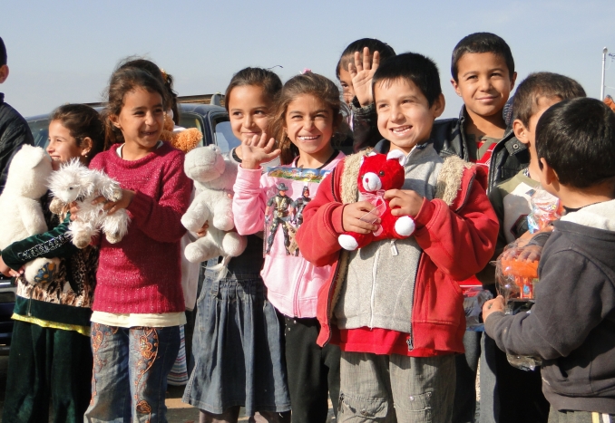 Defend International reached out to Yazidi refugees in Iraqi Kurdistan, providing humanitarian aid in December 2014