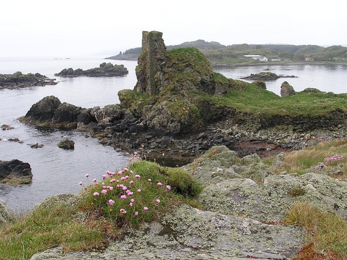 Dunyvaig Castle