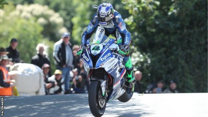 Ian Hutchinson TT Superbike winner