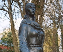 Bronze Statue of Grace O'Malley by Michael Cooper situated at Westport House.