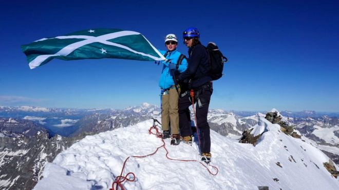 Jules and Chris Molyneaux climbing Matterhorn courtesy BBC Scotland