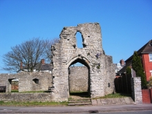 Barry Castle image © Copyright Cath Mudford licensed for reuse under Creative Commons Licence.