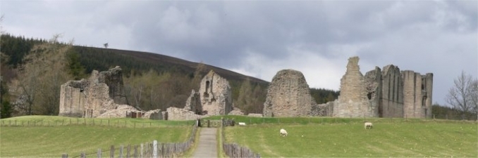 Kildrummy Castle © Copyright Van de Beek and licensed for reuse under Creative Commons Licence.