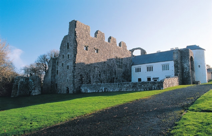 Oxwich Castle picture from Cadw