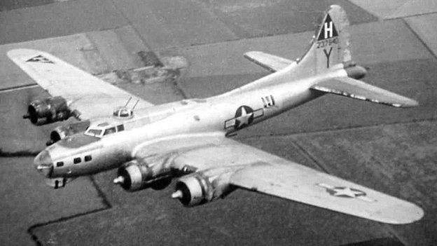 Flying Fortress named combined operations in flight sometime prior to the crash